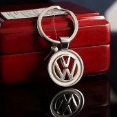 Брелок из серебра Volkswagen