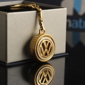 Срібний брелок Volkswagen