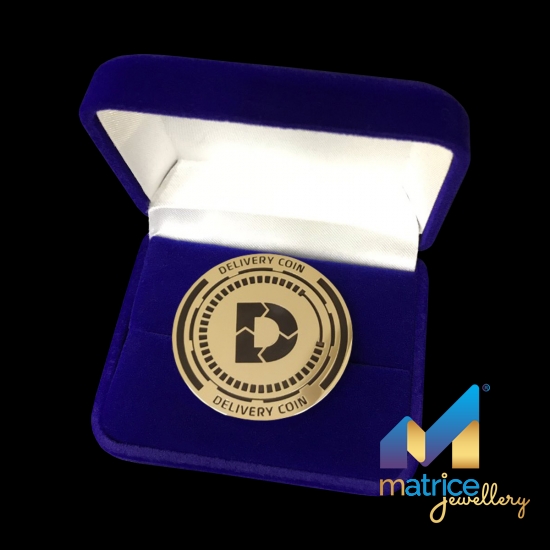 Серебряная монета с Логотипом Delivery Group