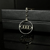 Золотий брелок Audi на замовлення