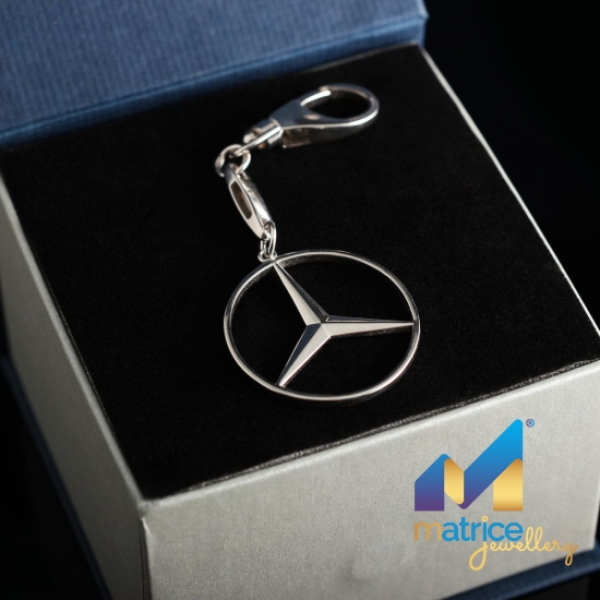 Брелок из серебра Mercedes