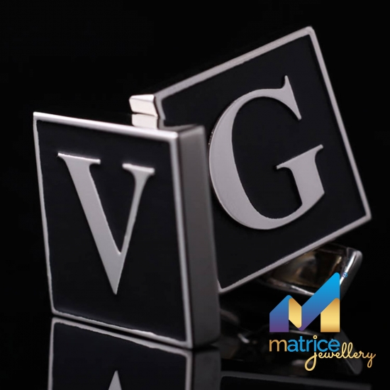 Запонки с инициалами "VG"
